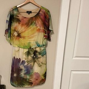 Beautiful new without tags size 12 multicolored dress! No defects!!!